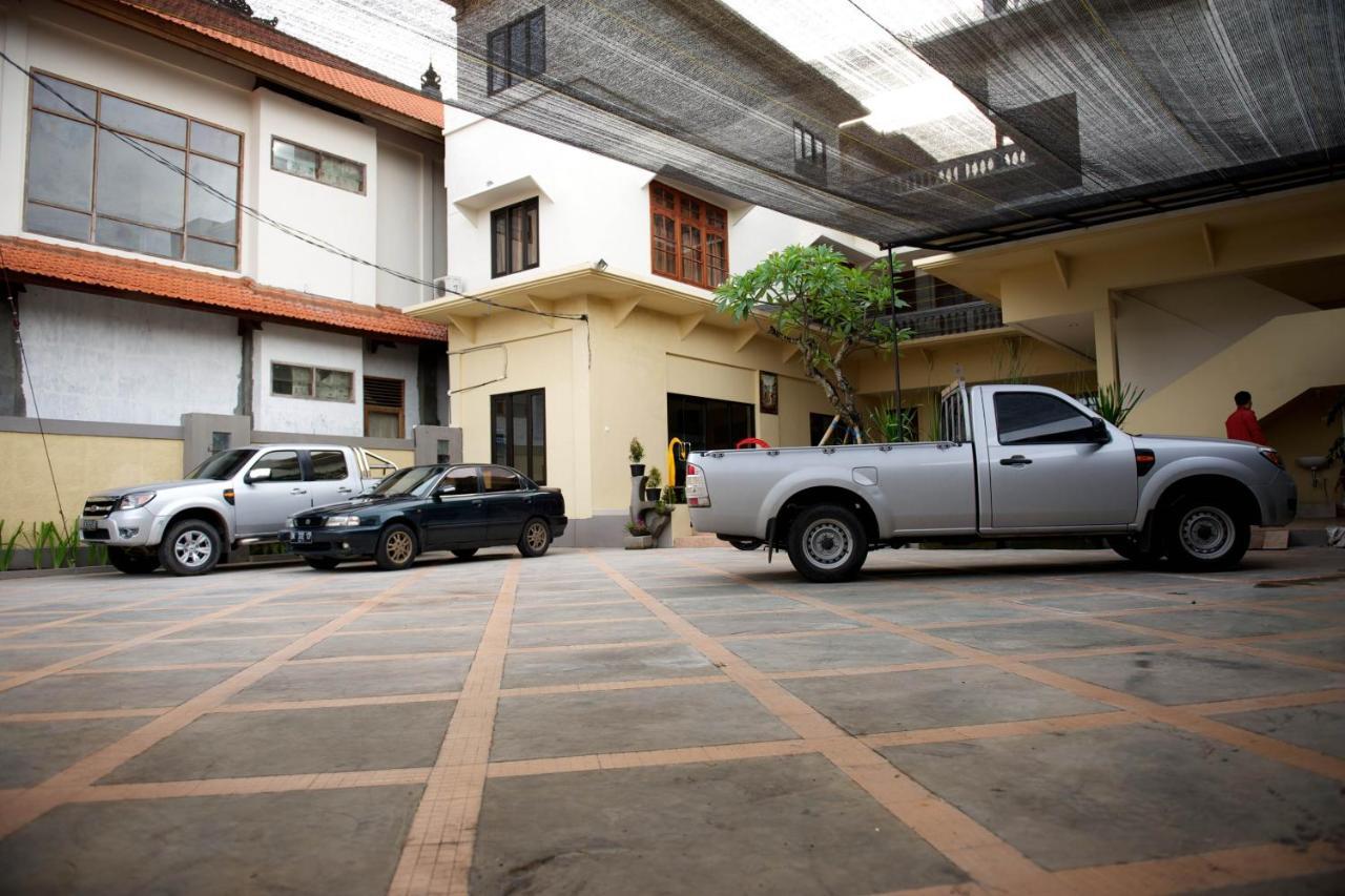 OYO 90058 Pondok Seruni Denpasar  Bagian luar foto